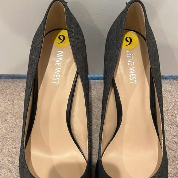 Nine West Wise Up Fabric Pump - Picture 5 of 9